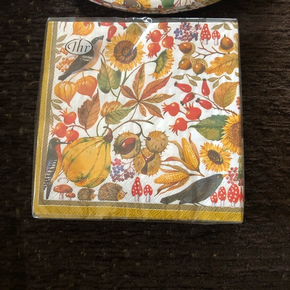 Autumn Place Setting 8 Plates Napkins Paper Fall - Picture 4 of 5